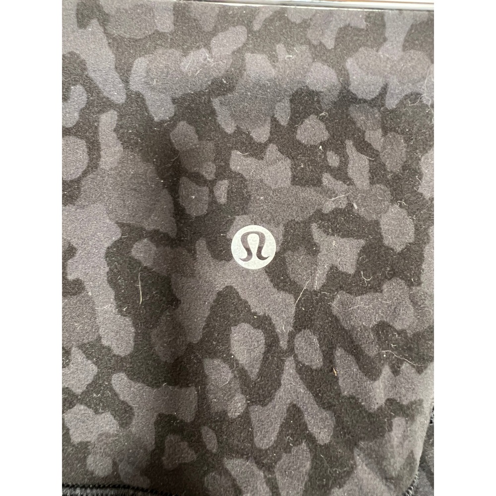 Lululemon Black Gray‎ Leopard Camo High Rise Leggings Athletic Yoga Size 6 - Picture 3 of 5